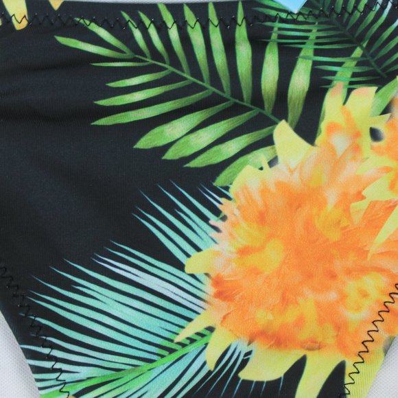 Cupshe Hawaiian Print Bikini Bottoms - Picture 4 of 6